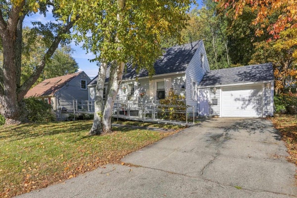 1 DUQUETTE ST, ROCHESTER, NH 03867 - Image e4aca8a91e5846dfdce4ddef430794b8/237120018