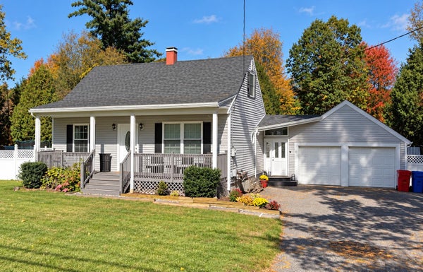 1169 BAY RD, COLCHESTER, VT 05446 - Image eec504fda130a9e48bcba08377ae5132/743872780