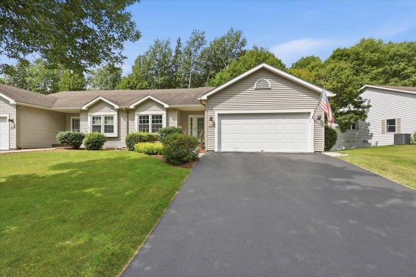 82 HONEYSUCKLE LN, WILLISTON, VT 05495 - Image efe85dcd323c4e8d373571d3af8c9bfe/918305163