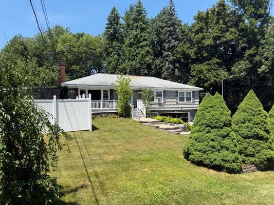 3 LINCOLN DR, BOW, NH 03304 - Image f0ee24564136a2db7fee61b147ea658b/2540358273