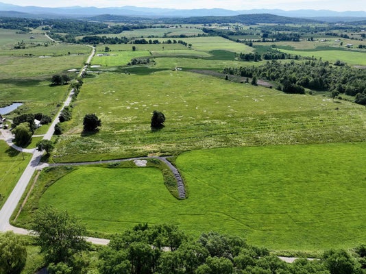 1497 MIDDLE RD, BRIDPORT, VT 05734 - Image fa9ece452ab503c6f104f2824cc585ff/3926177547