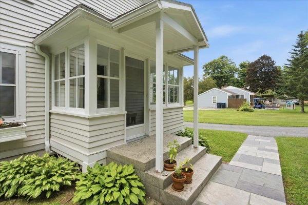 51 PAGEANT ST, BENNINGTON, VT 05201 - Image fc8a024c80aeb4bd63a262ba6098b1bf/3975458579