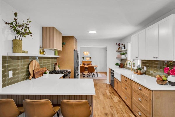 11 KILLARNEY DR, BURLINGTON, VT 05408 - Image fd3db1fb9e6d3b35e4b7463caa20eaf5/4228401455