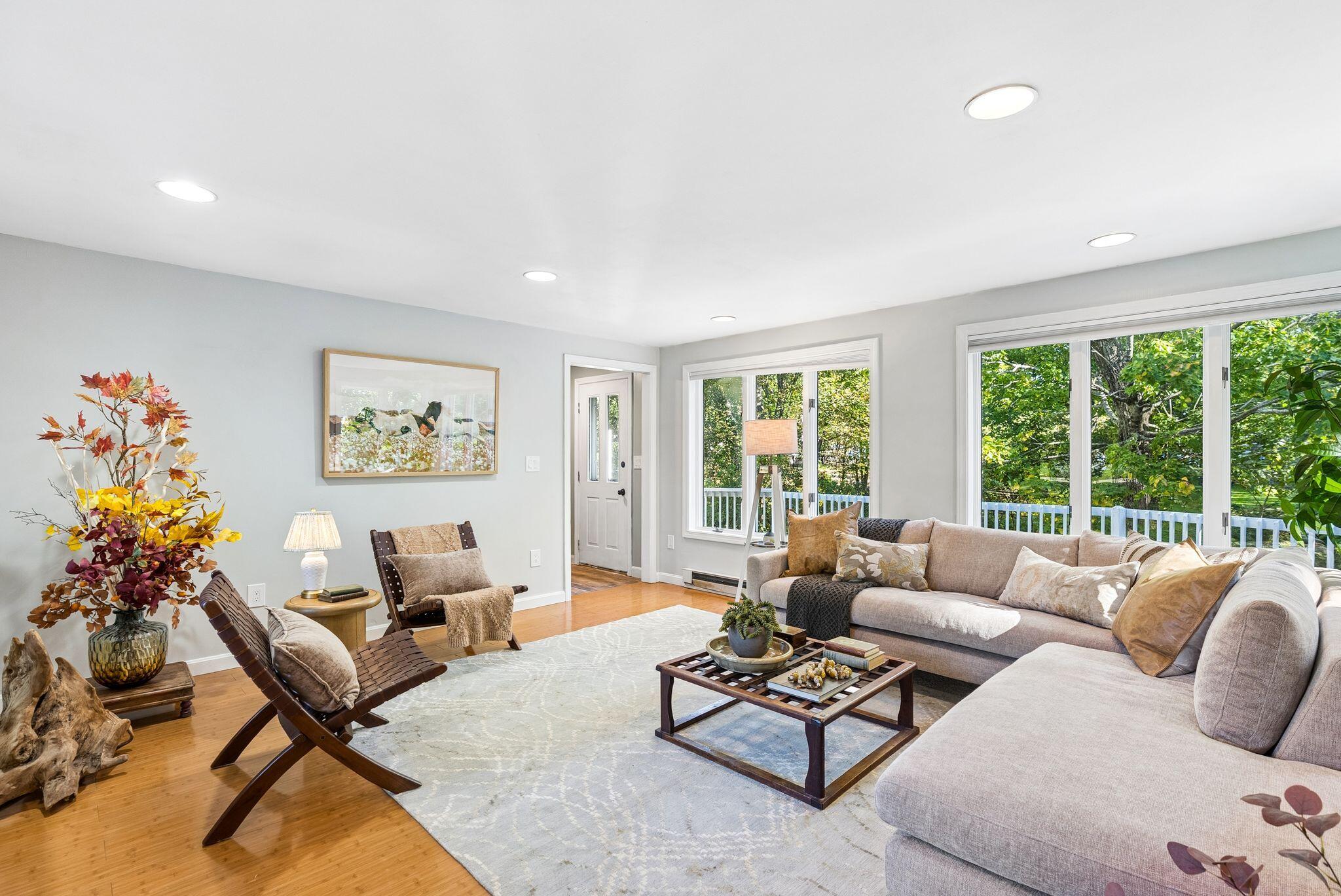 48 W Kidder Street
