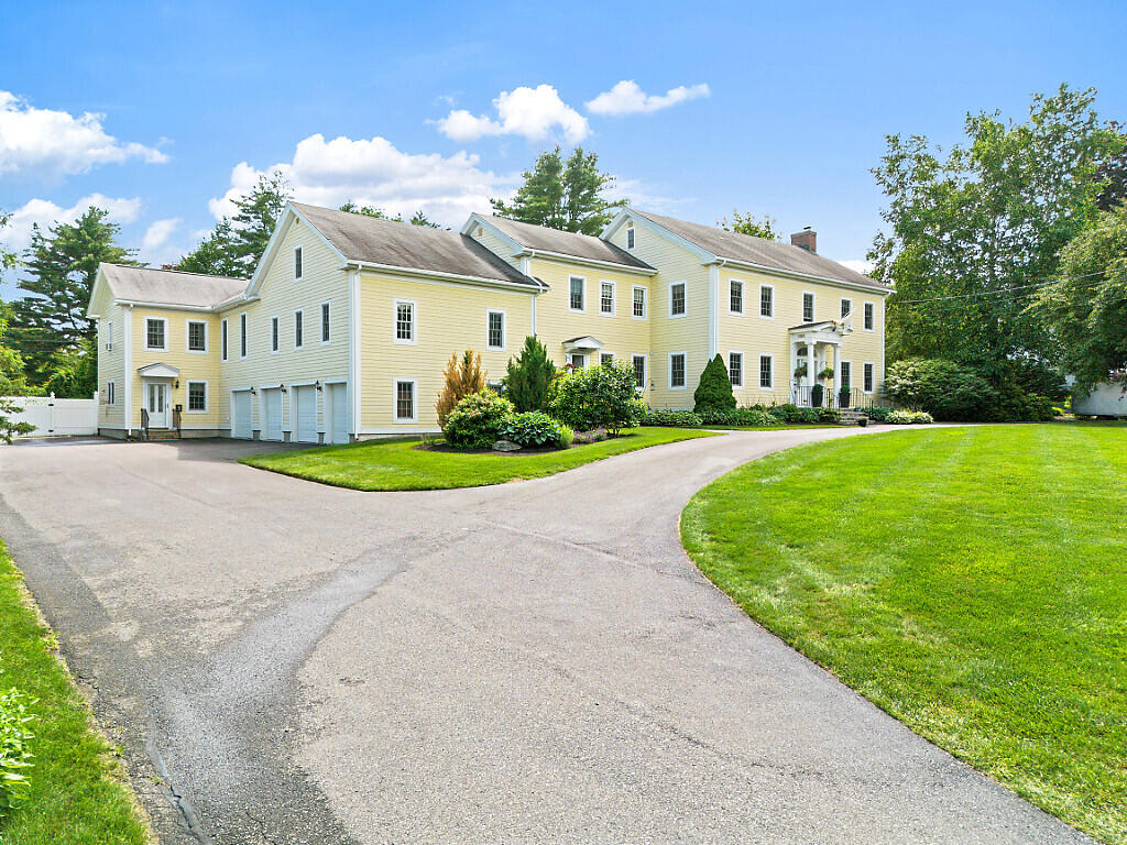 112 Mayflower Hill Drive