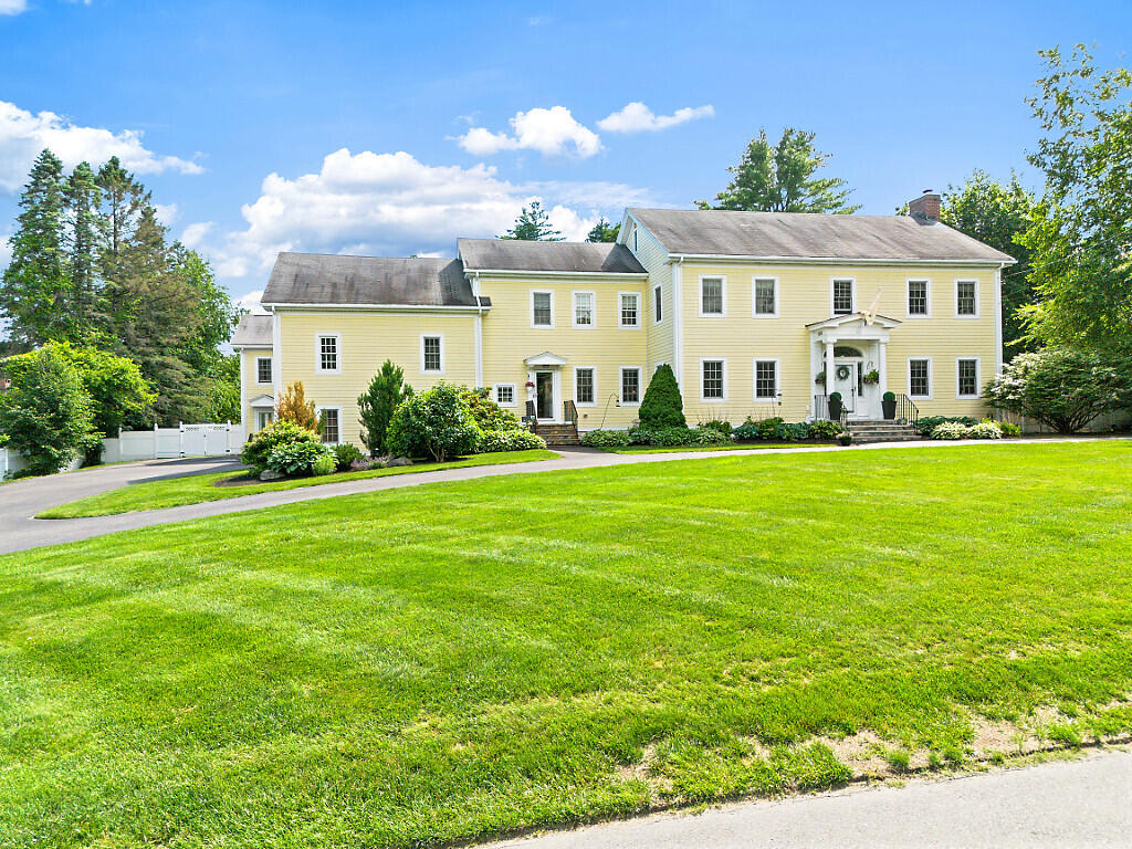 112 Mayflower Hill Drive