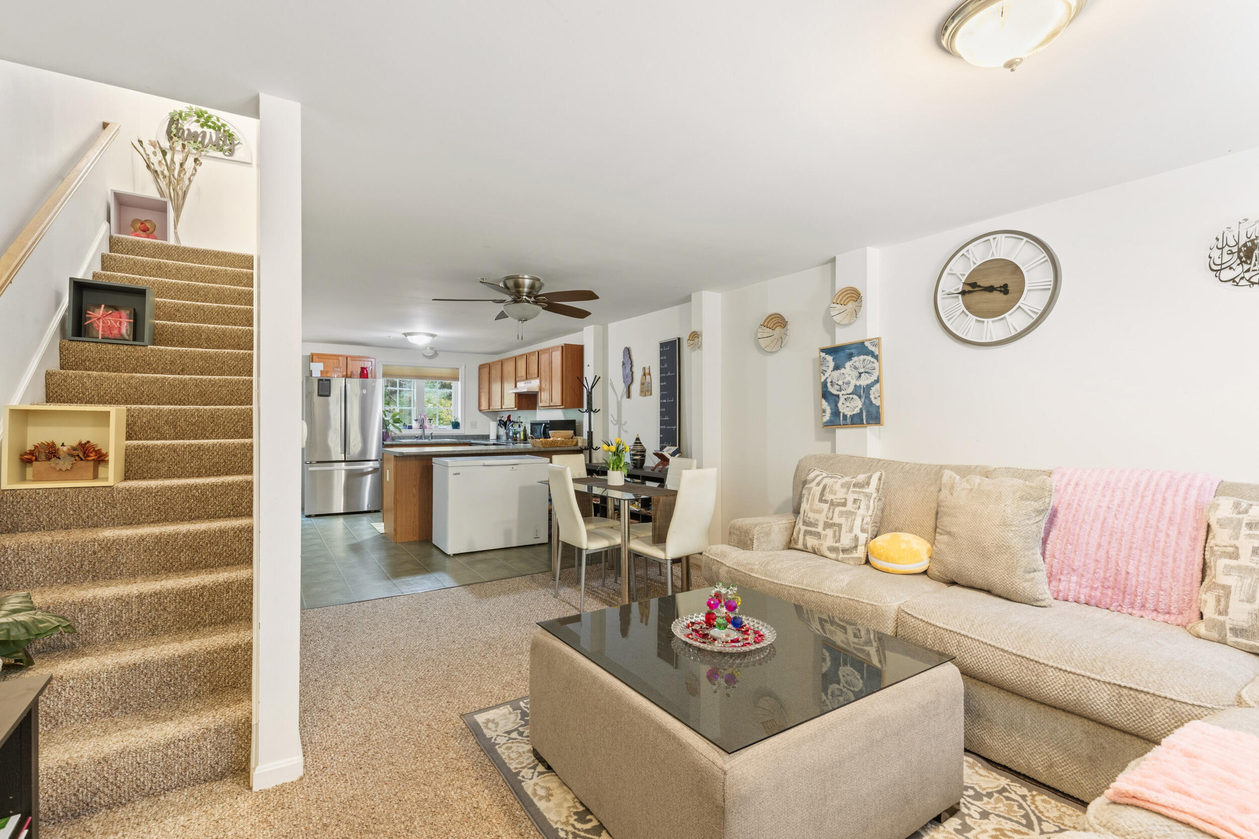 51 Carriage Lane B
