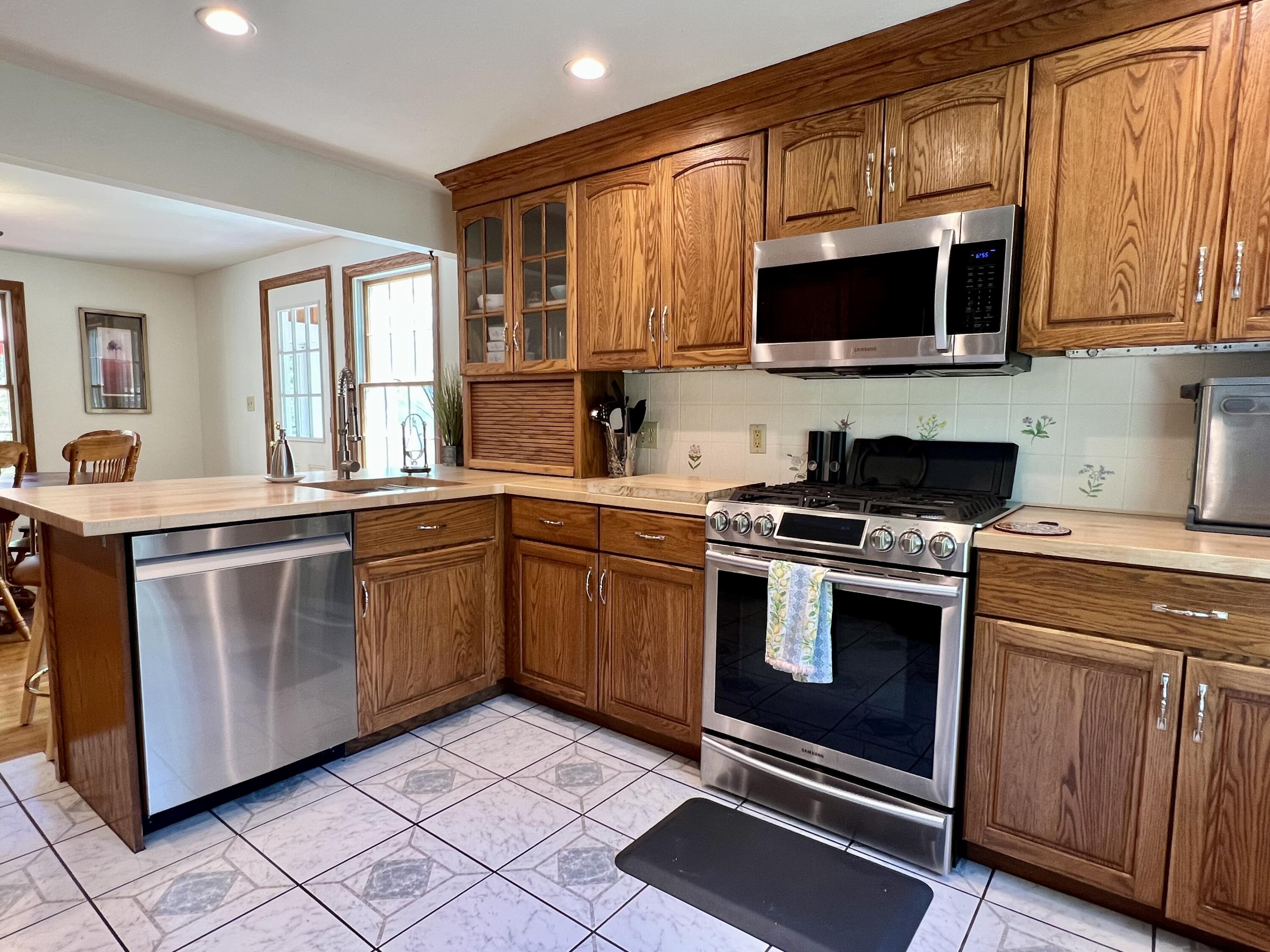 337 Middle Road