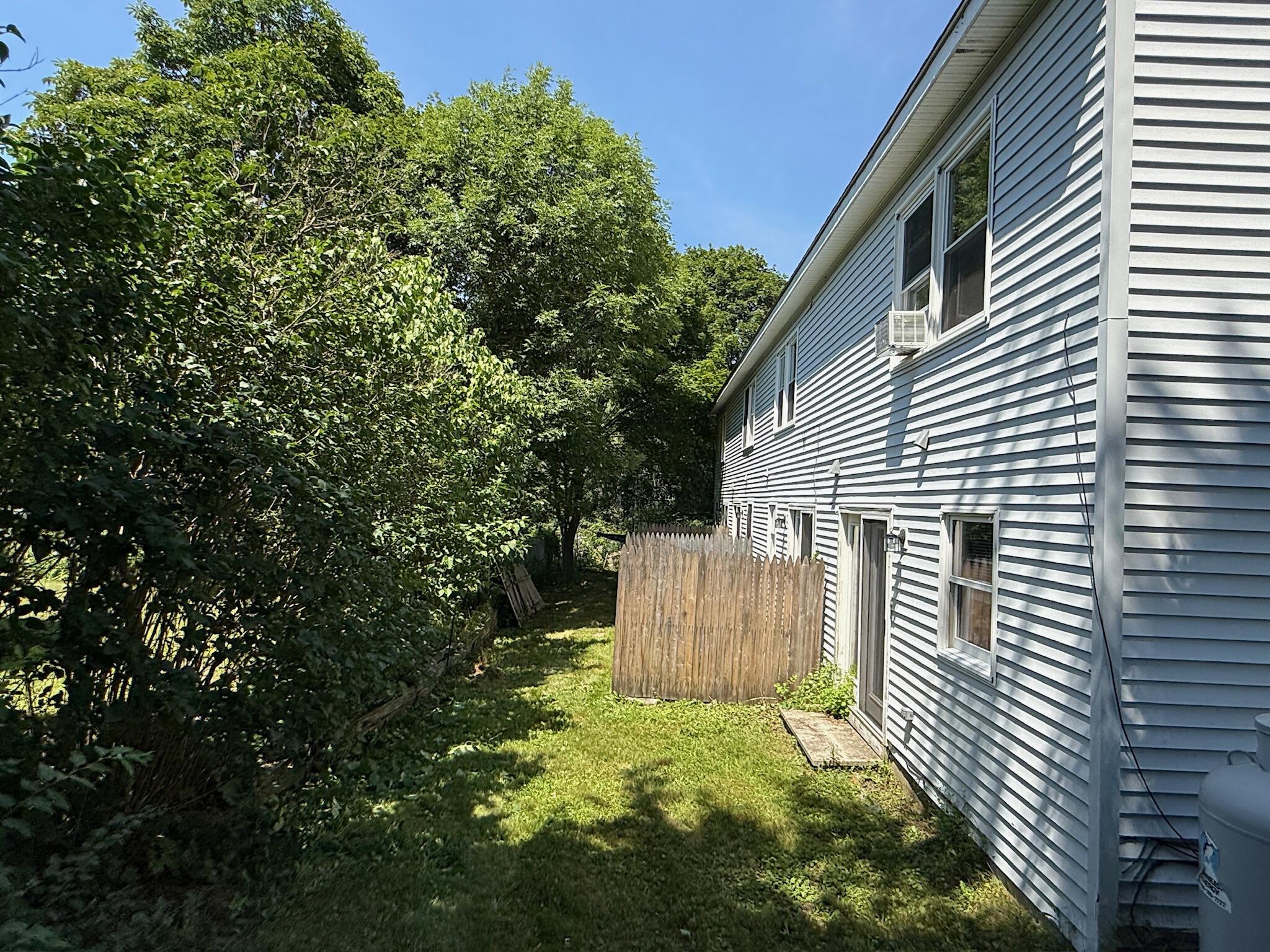 95 Court Street