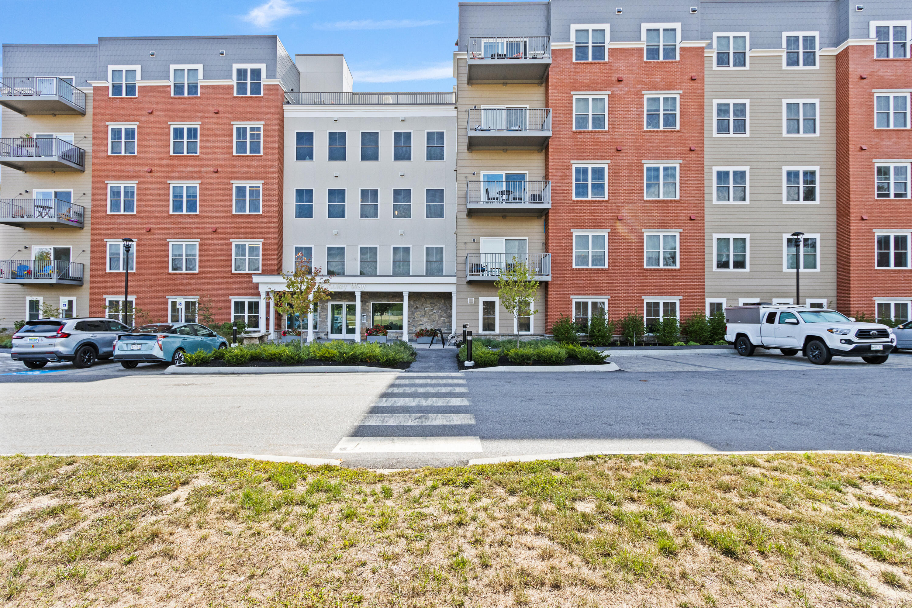 75 McAuley Way 207