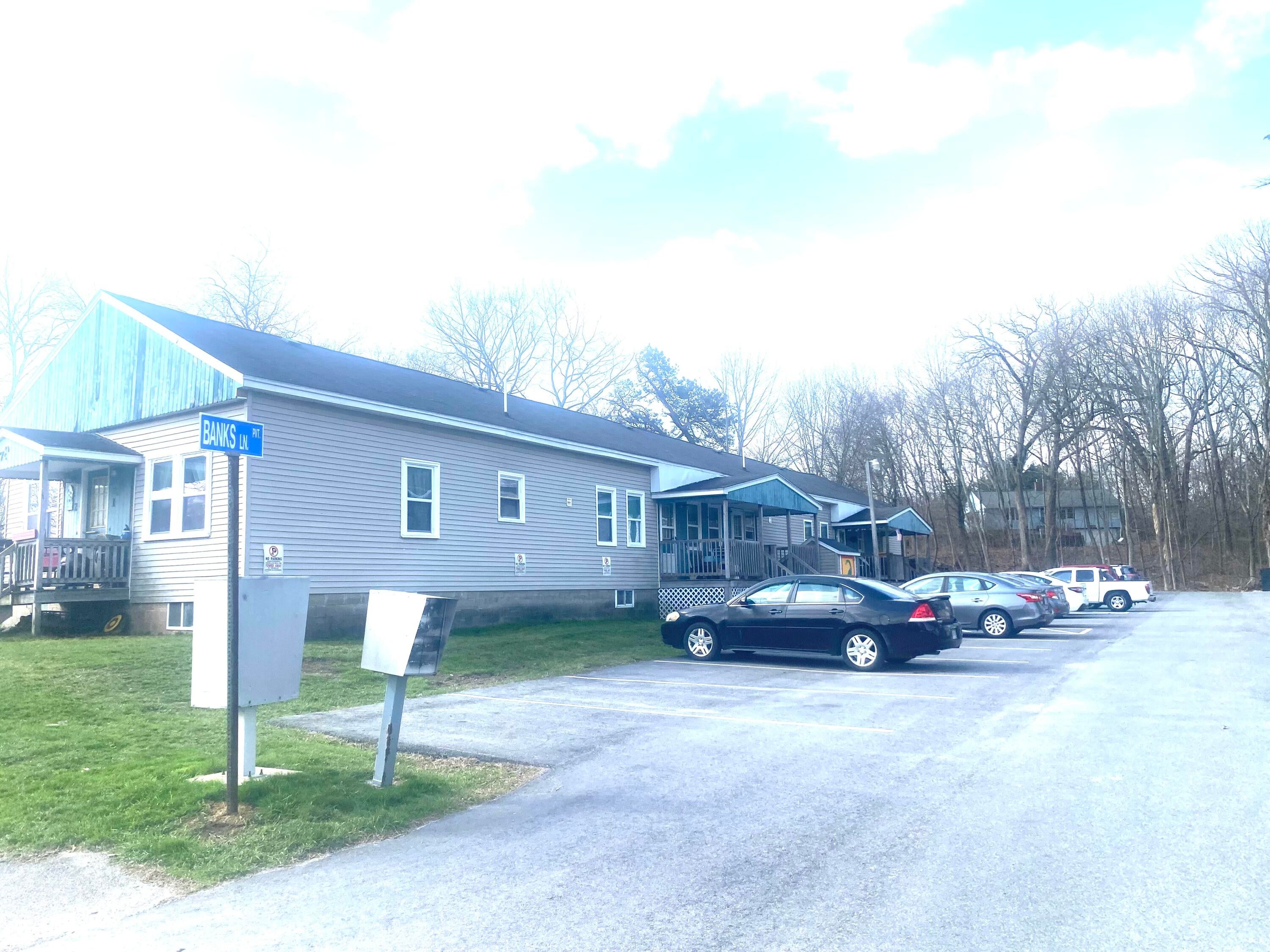 79 W Cutts Street