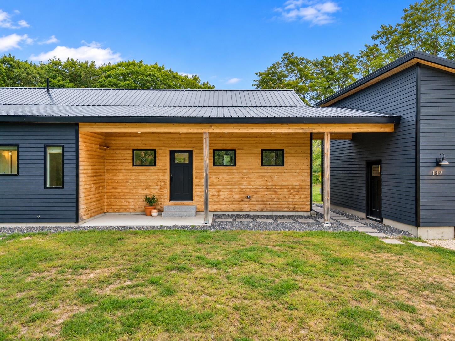 189 Oak Ridge Road