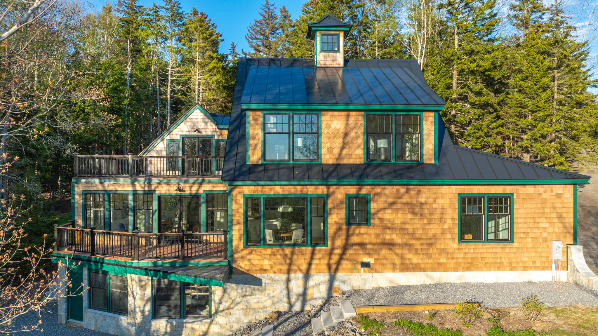 11 Tree Tops Lane