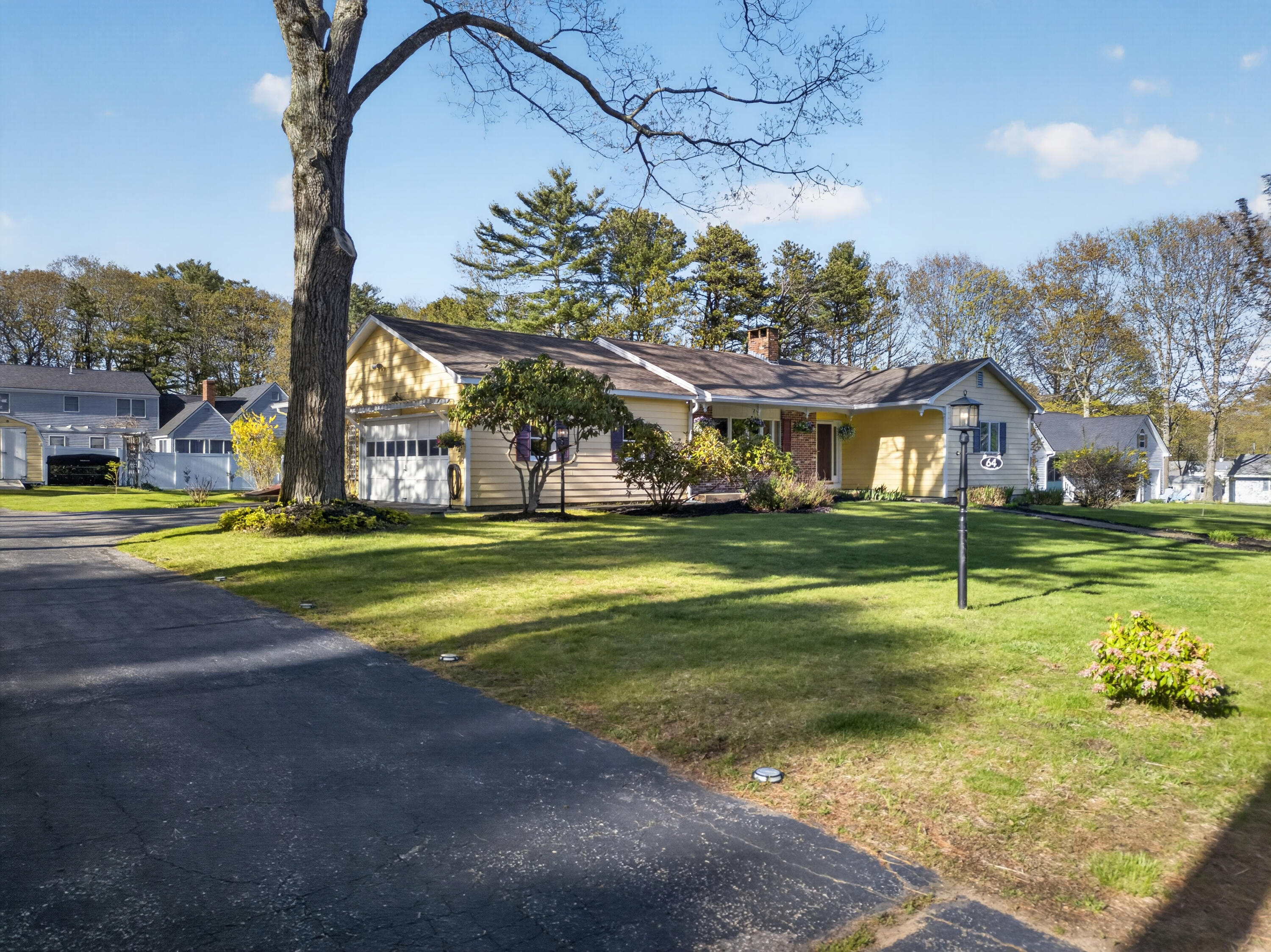 64 Candlewood Lane