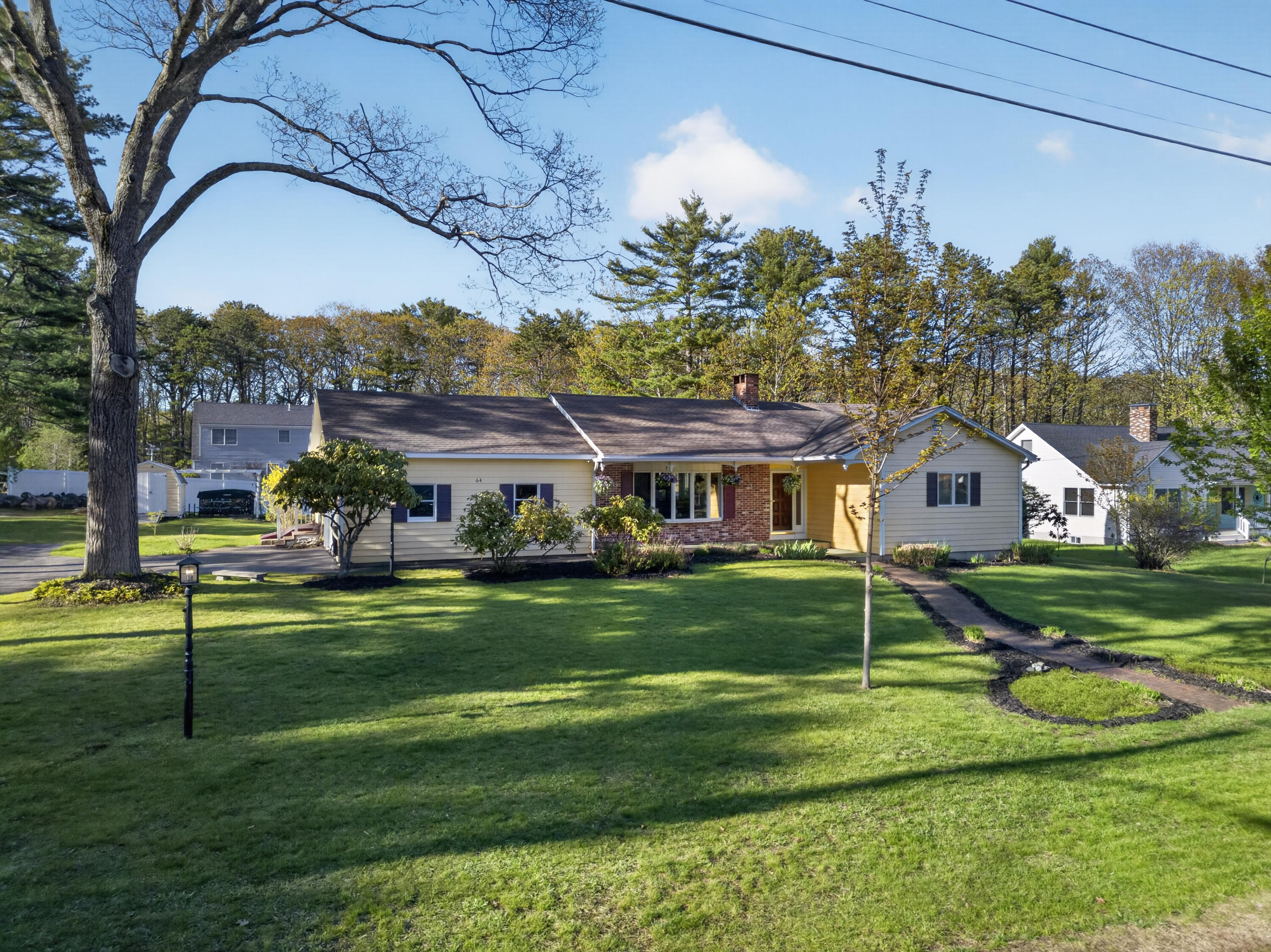 64 Candlewood Lane