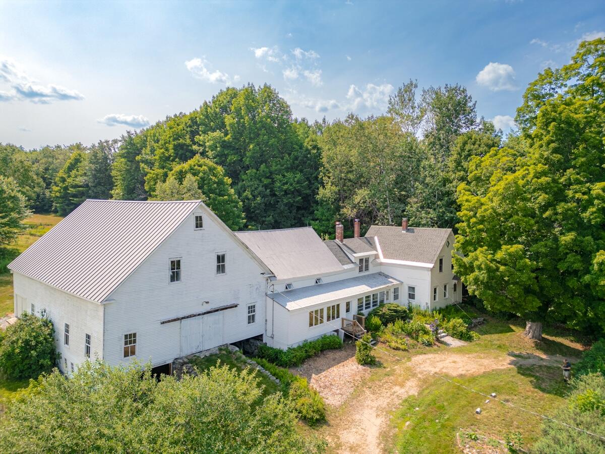 32 Don Hunt Road