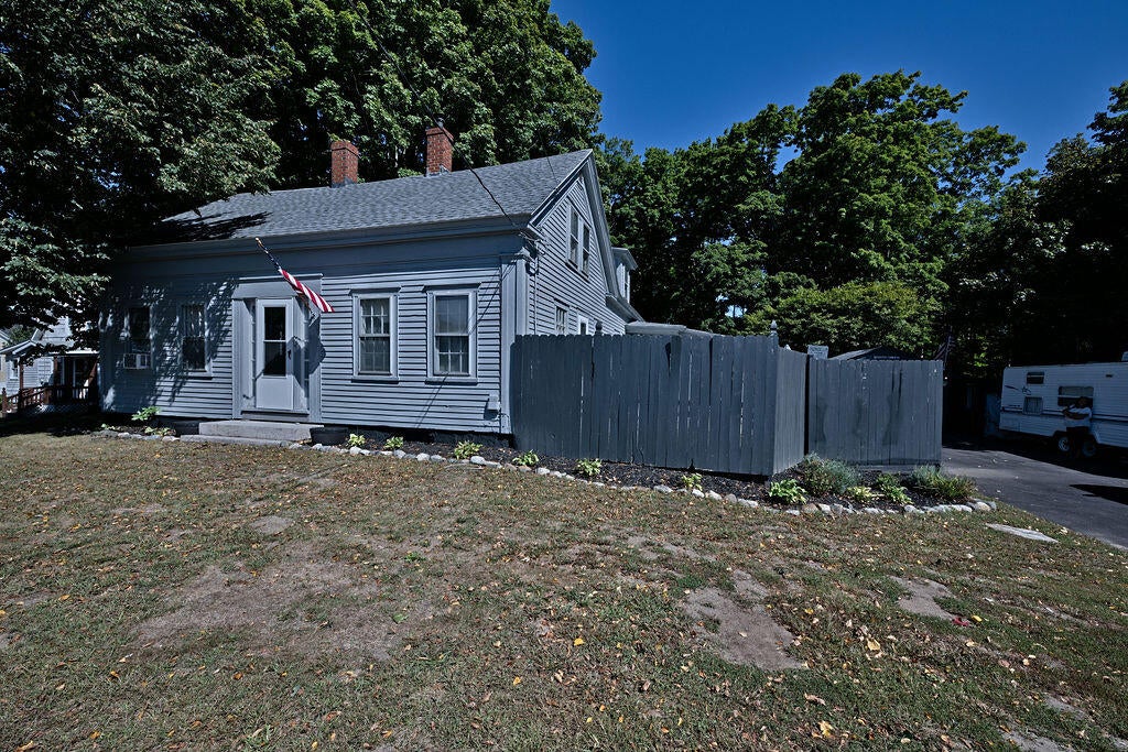 1580 Main Street