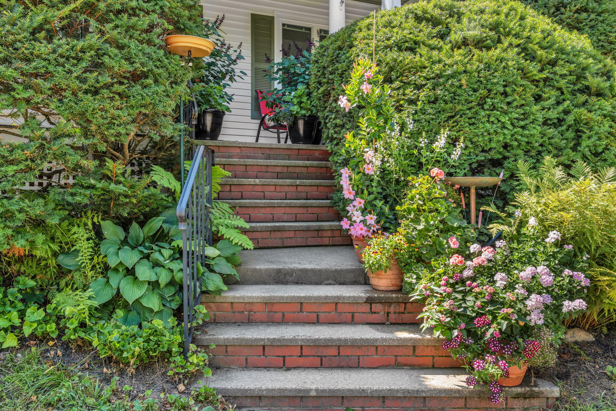 37 Hillcrest Street