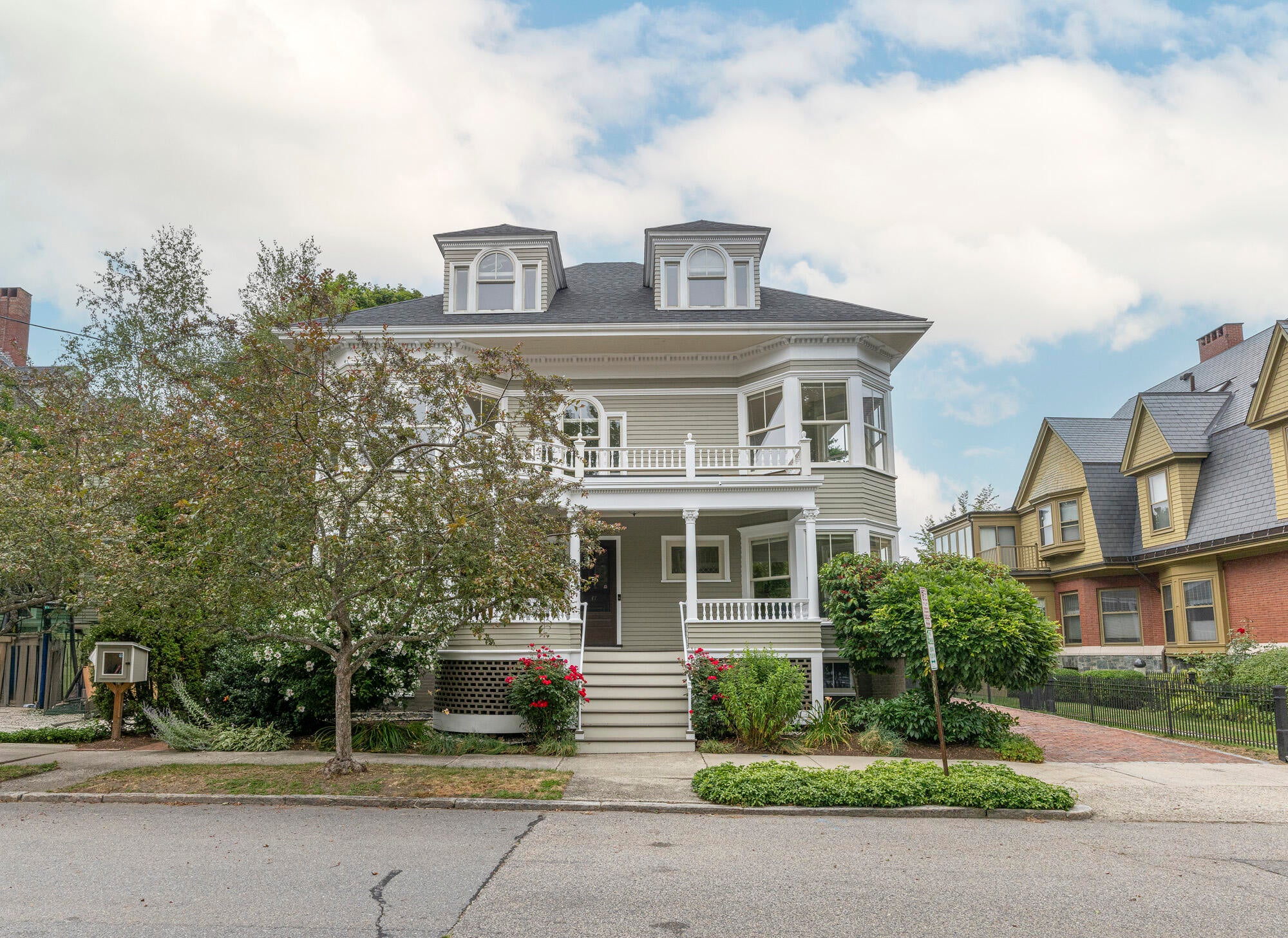 37 Carroll Street