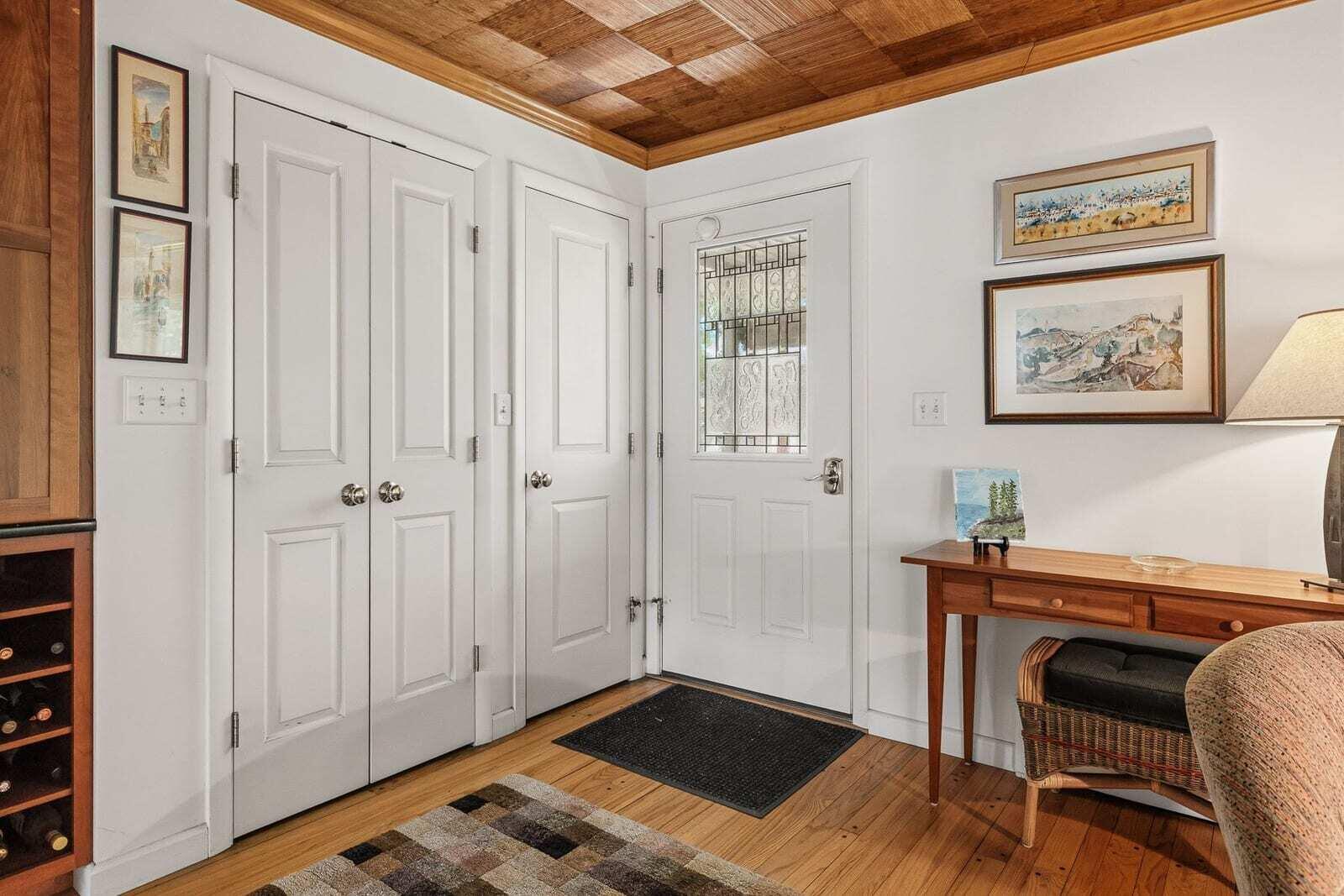 6 Proctor Avenue