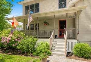 6 Proctor Avenue N