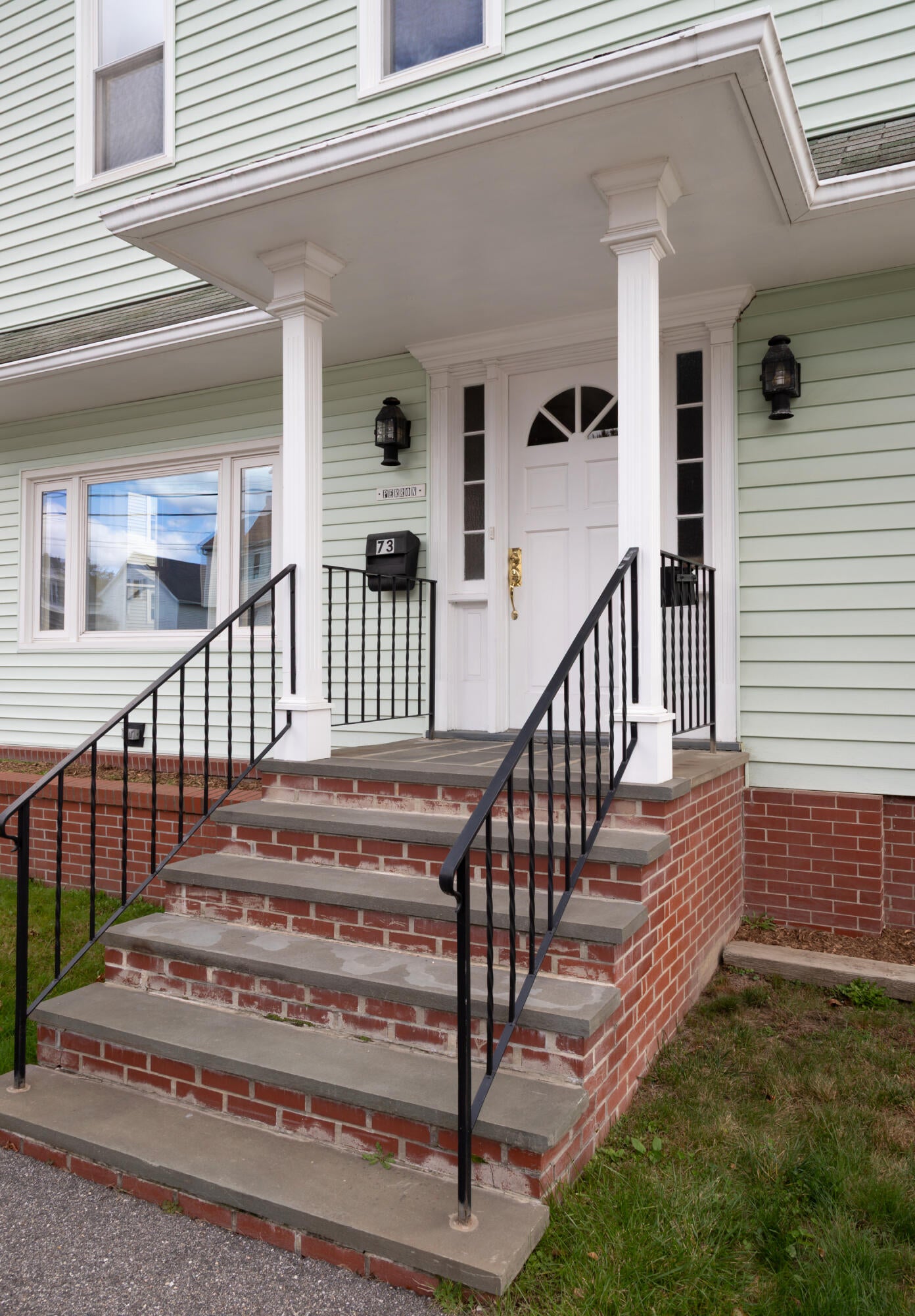 73 Graham Street