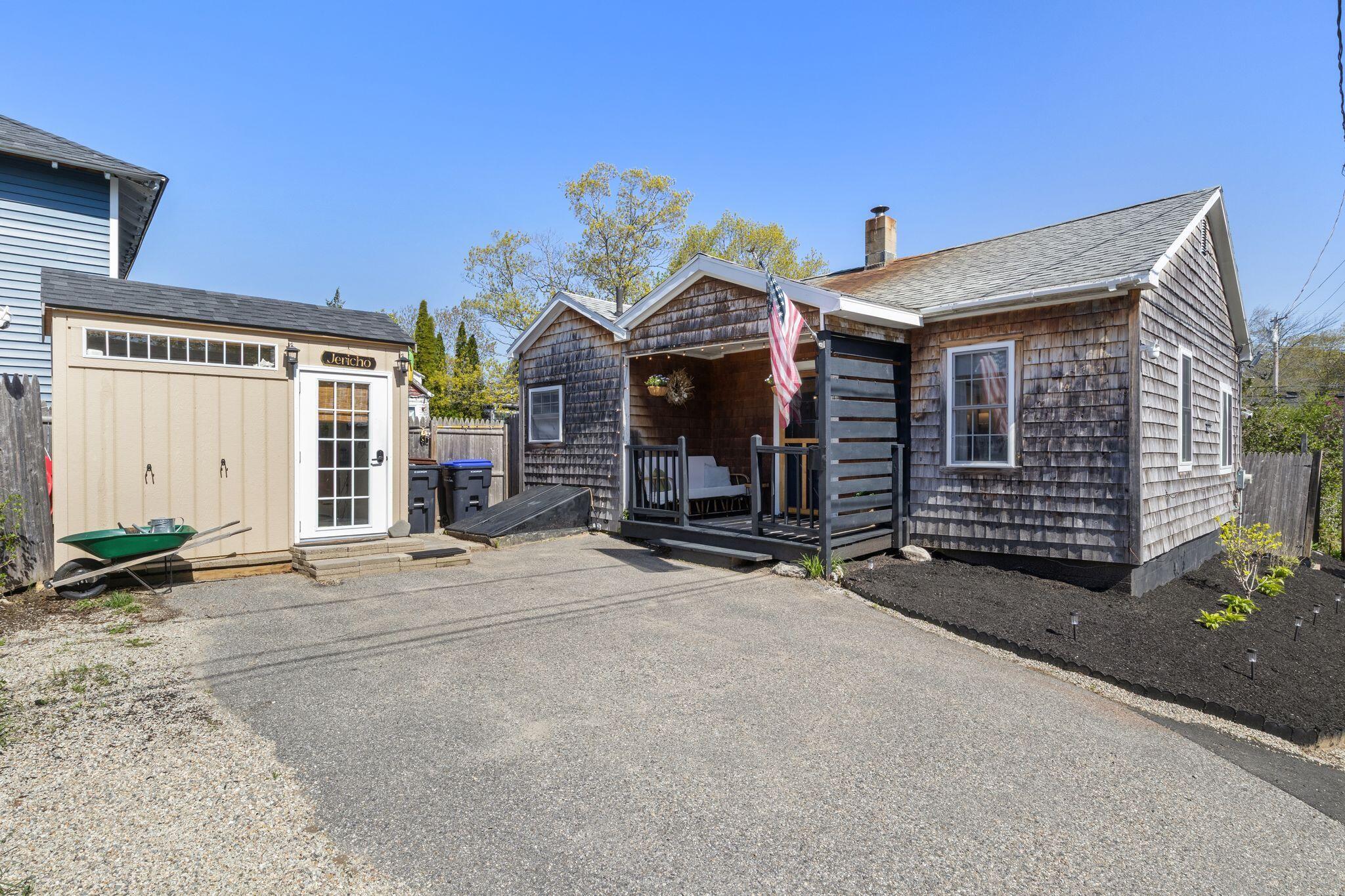 10 Ninth Street