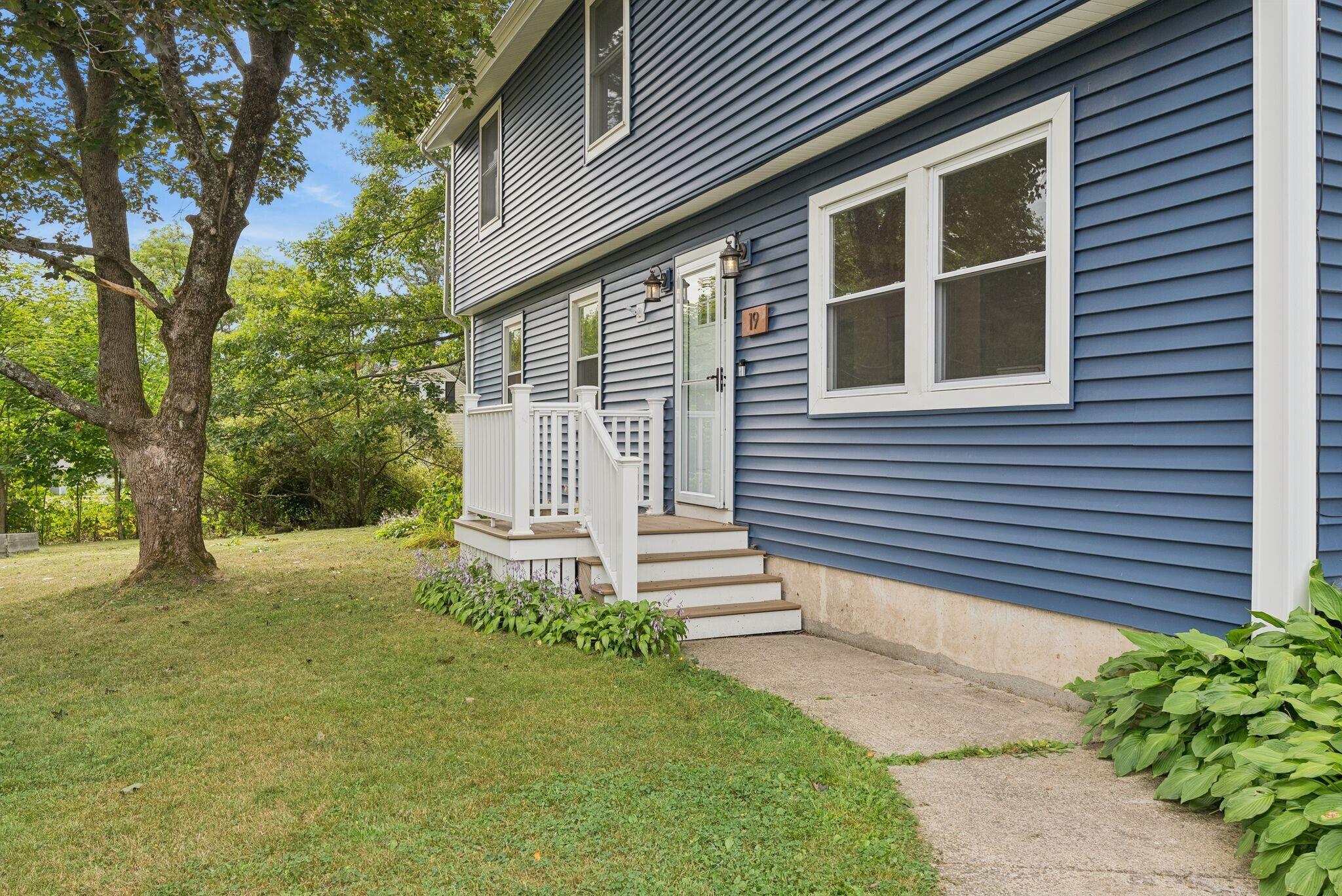 19 Hamlin Road