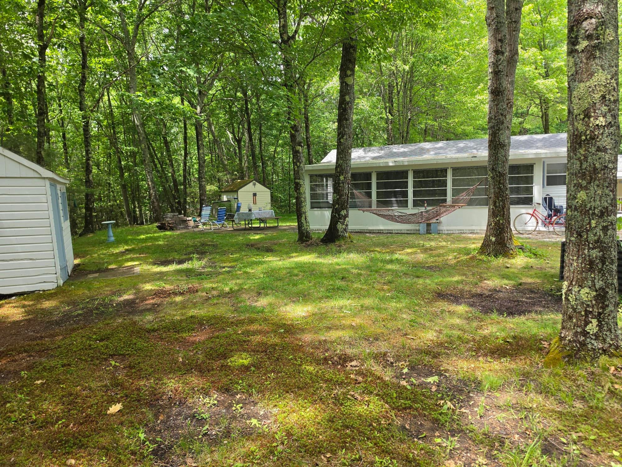 1 Robinson Way B28