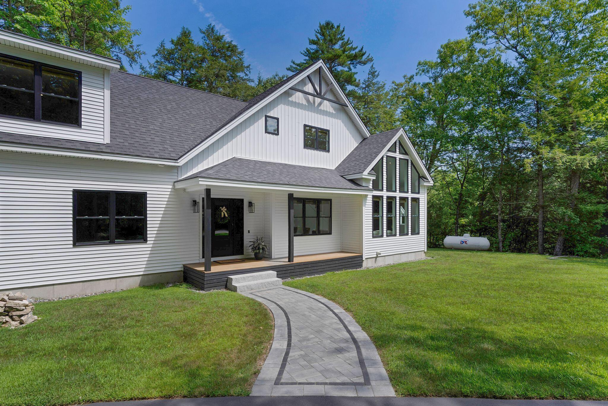 4 Red Oak Drive