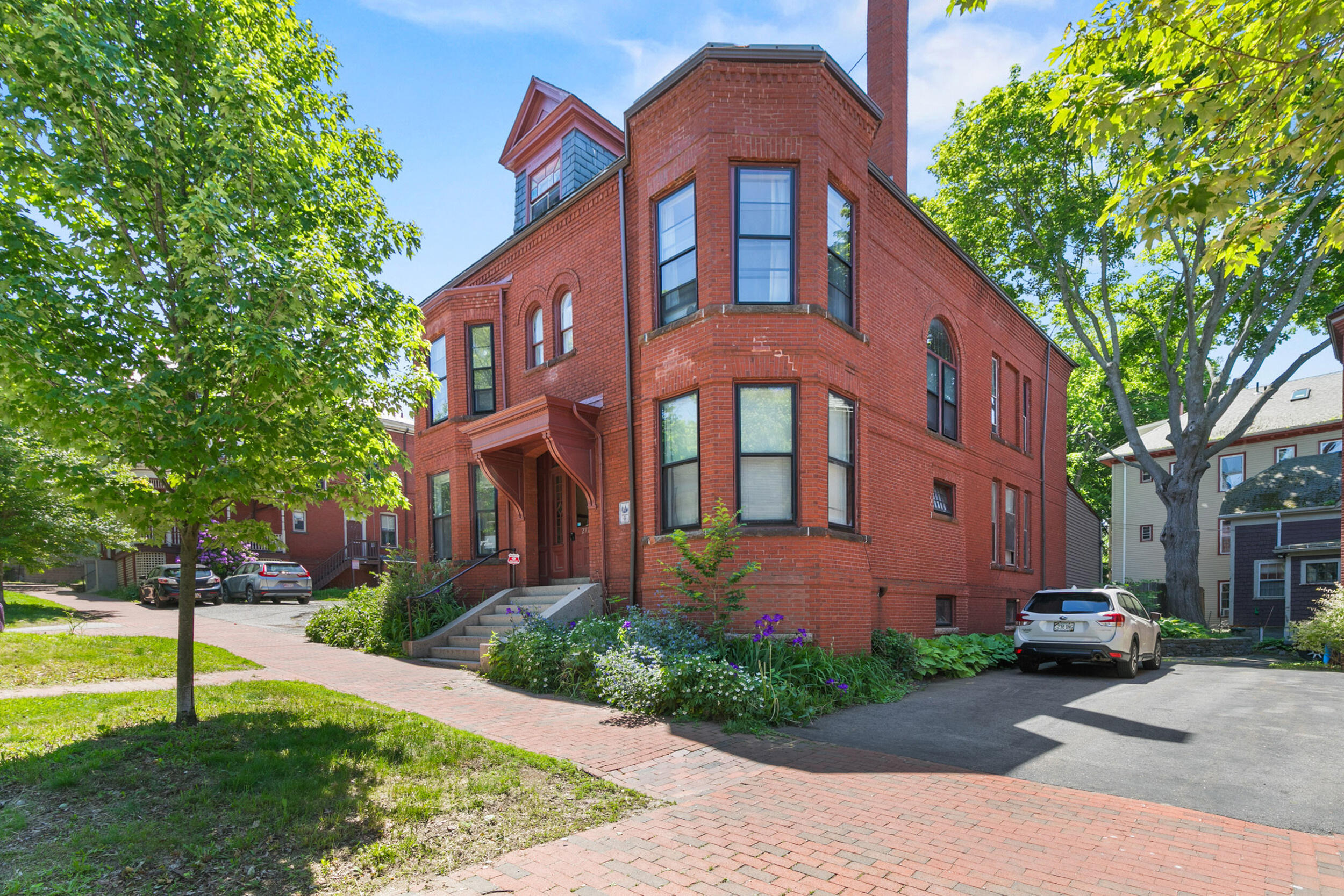 272 State Street