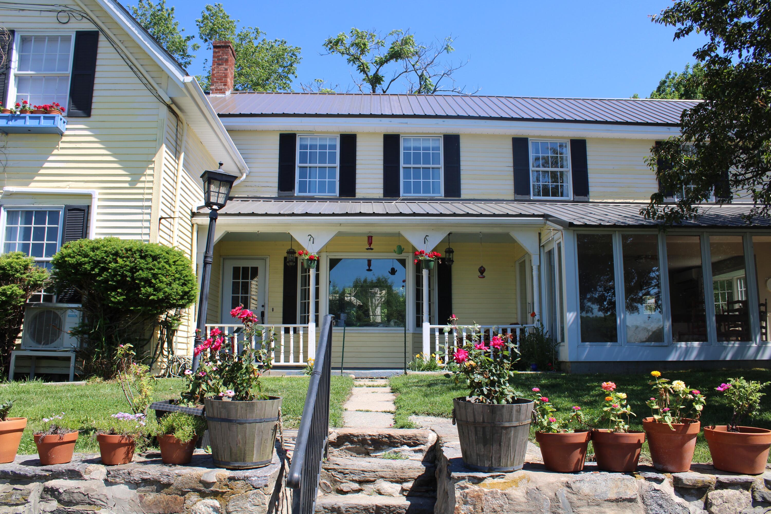 1341 Appleton Road