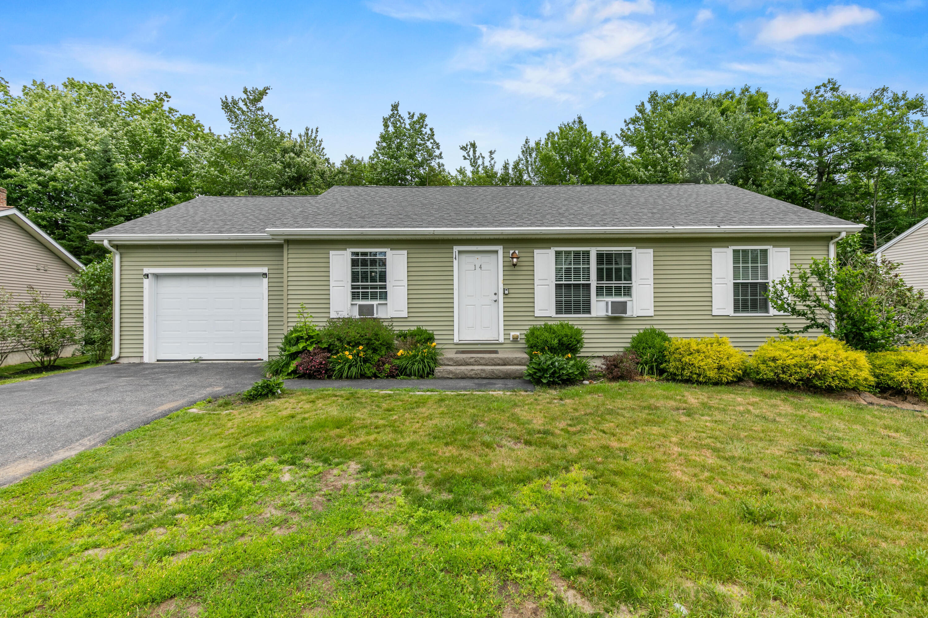 14 Fox Hollow Drive