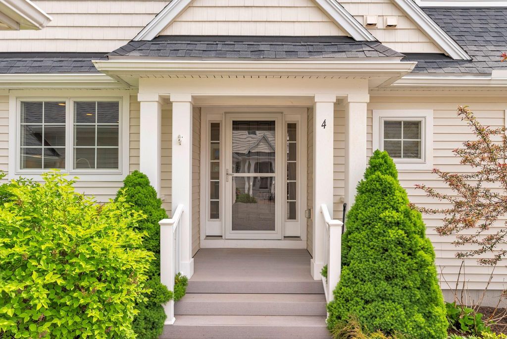 Photo of 4 Ivy Way #78, Brunswick, ME 04011 (MLS # 1665203)
