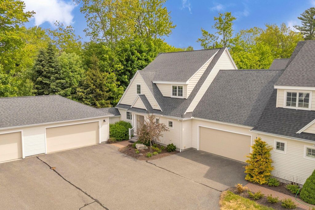 Photo of 4 Ivy Way #78, Brunswick, ME 04011 (MLS # 1665203)