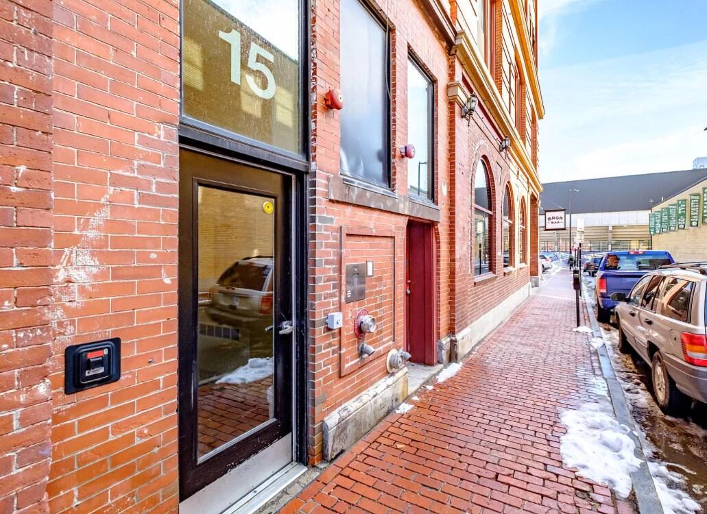 15 Brown Street 203