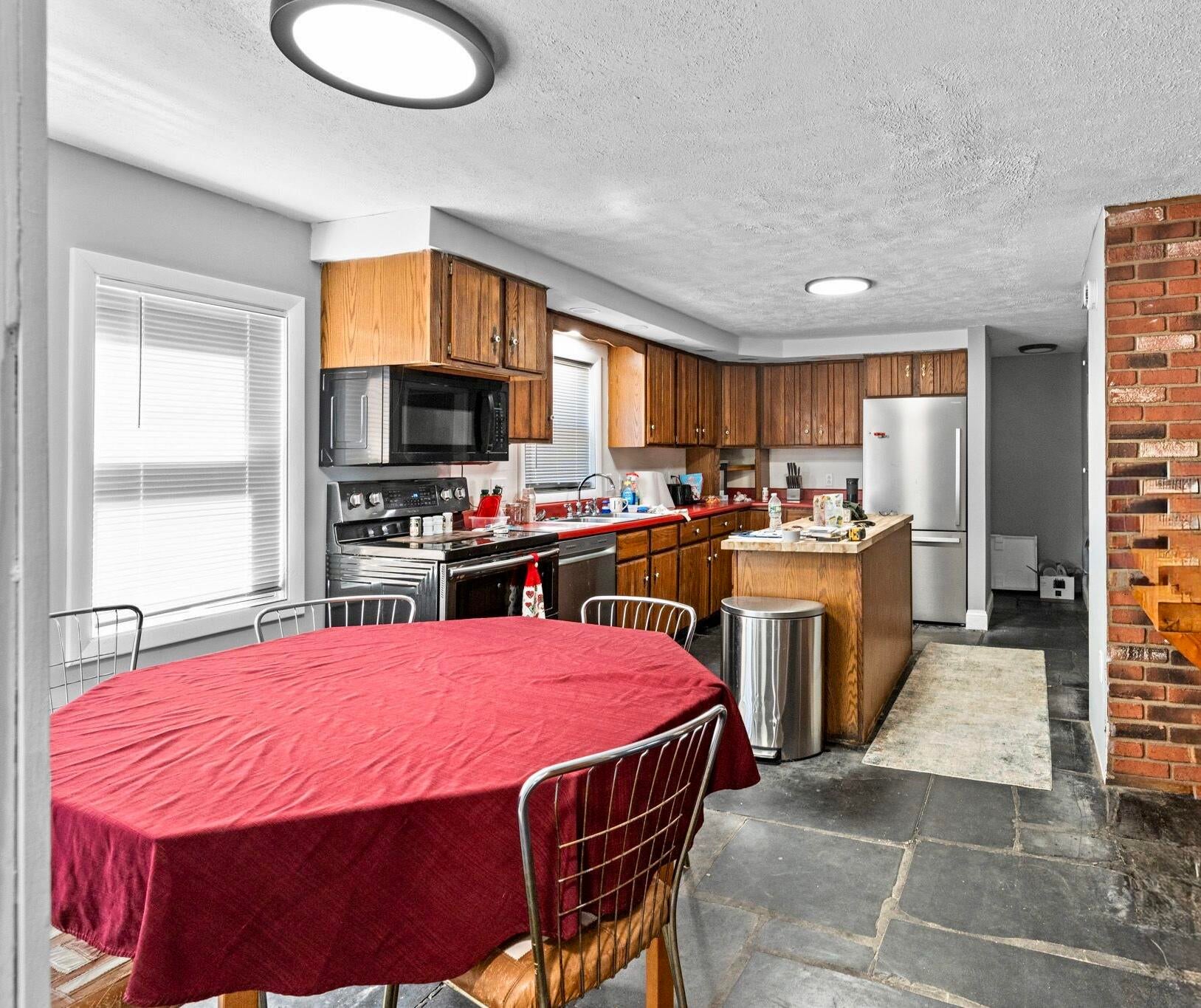 389 Randall Road