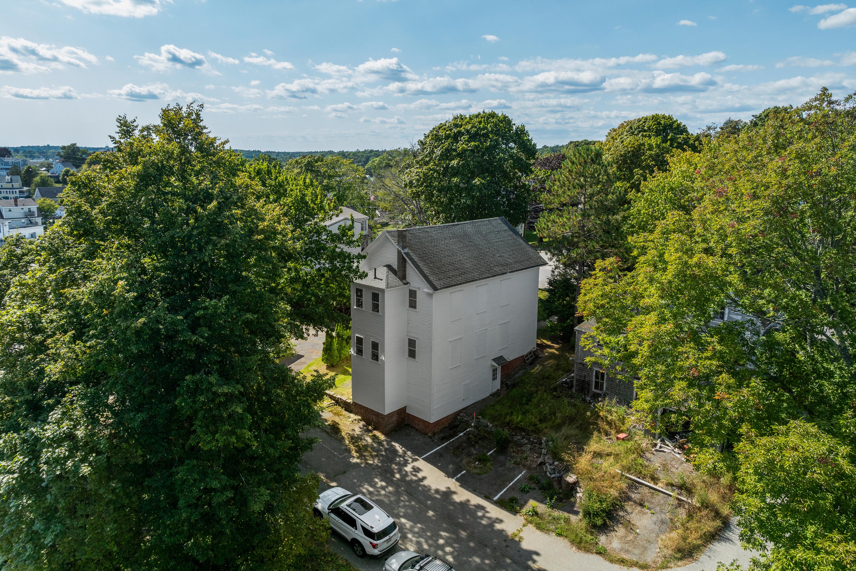 25 Oak Street