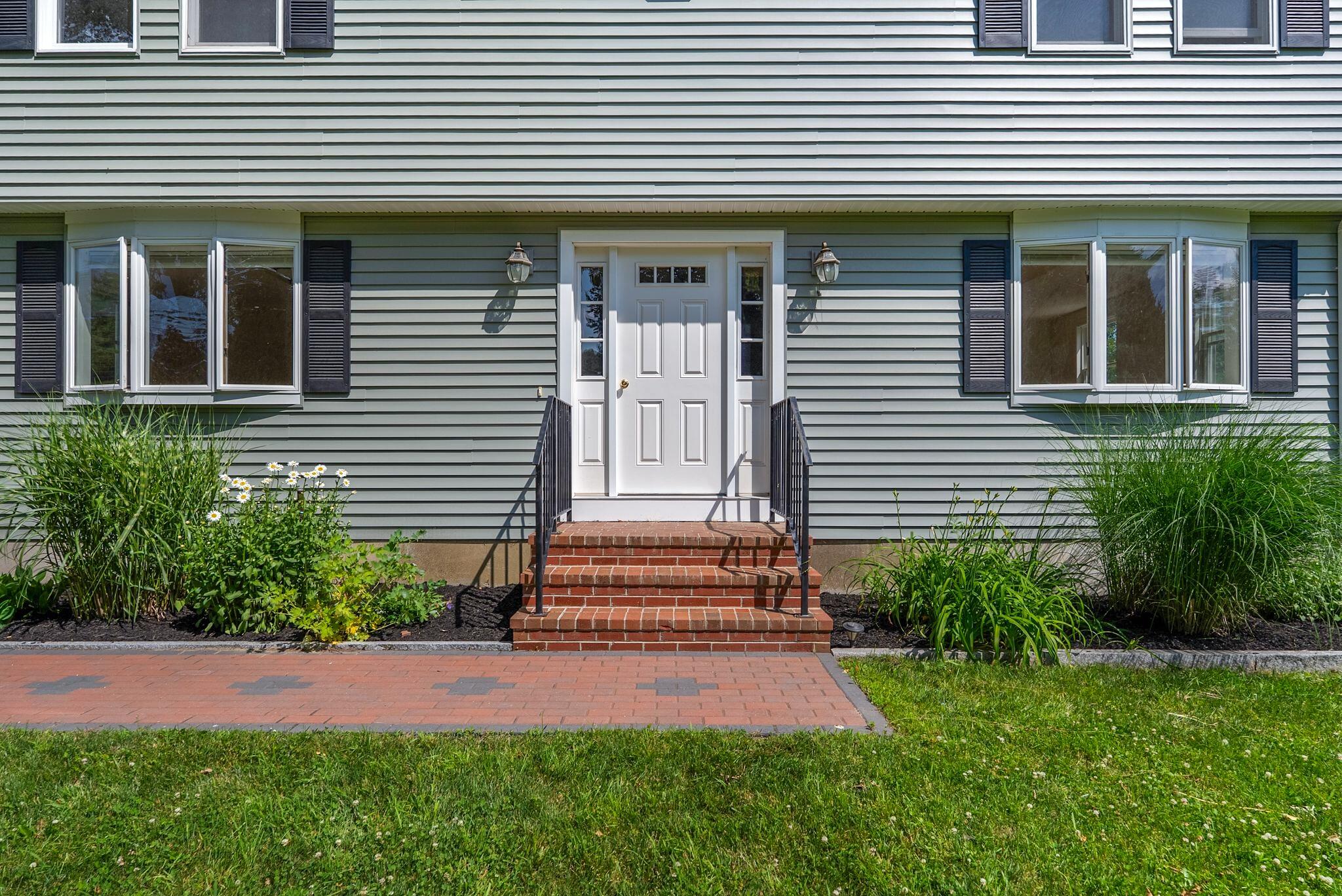 982 Highland Avenue