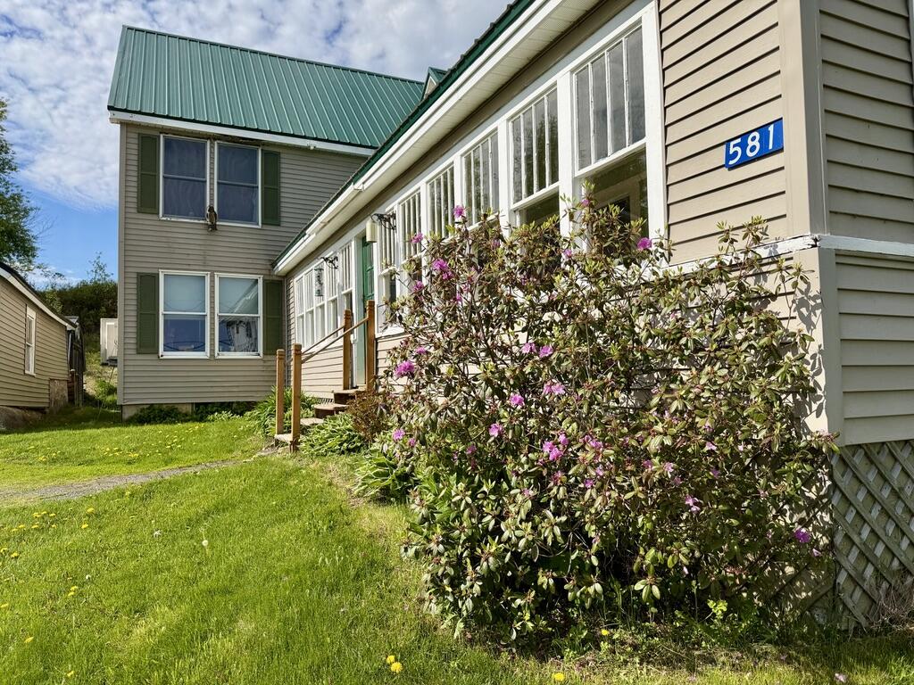 581 Robinson Road