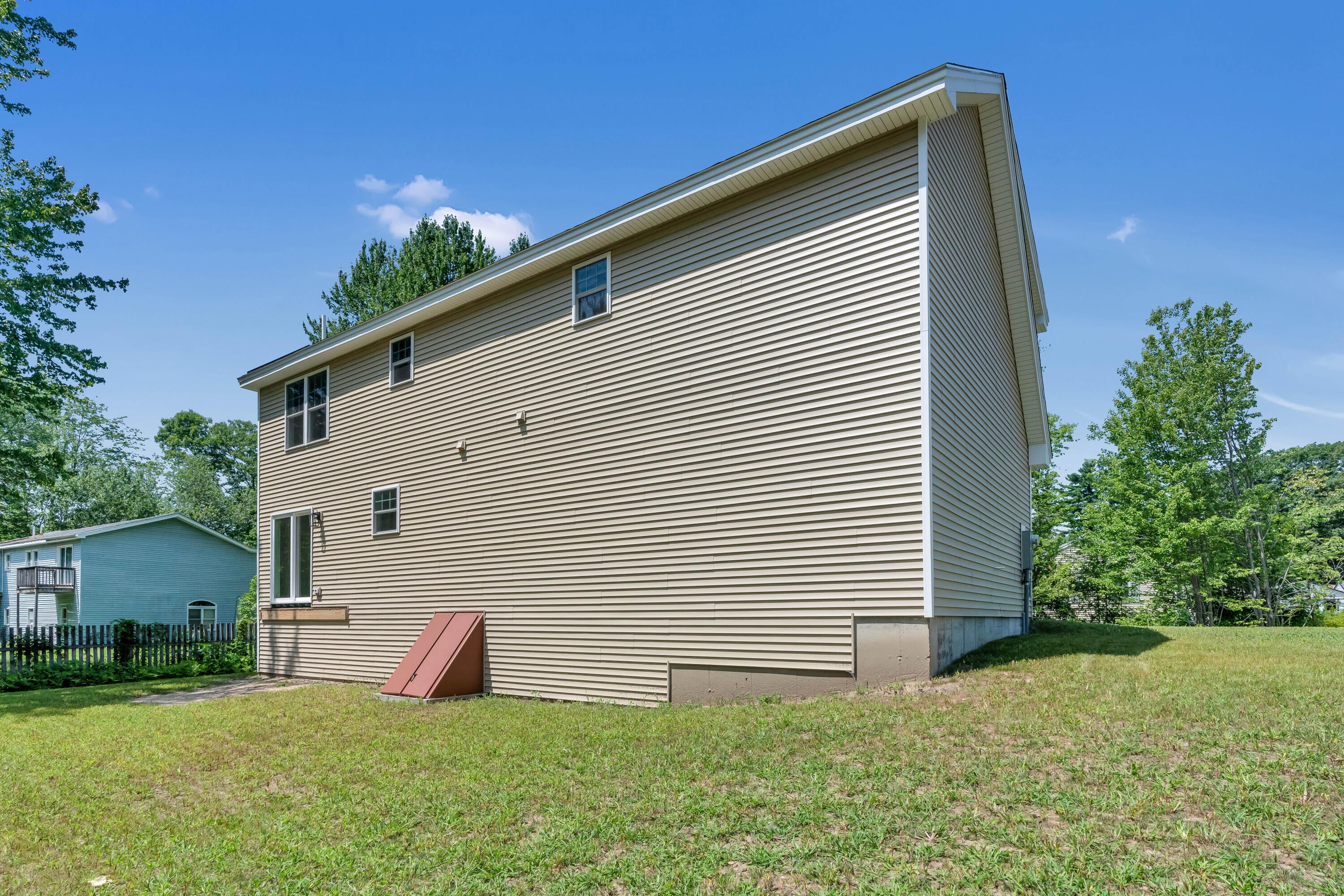 5 Blaine Street 99