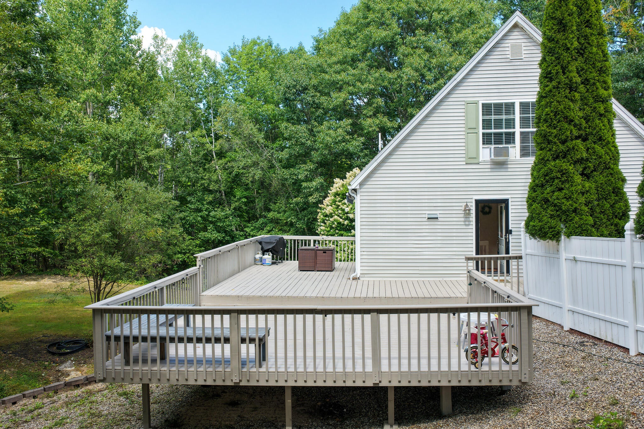 15 Dyer Road