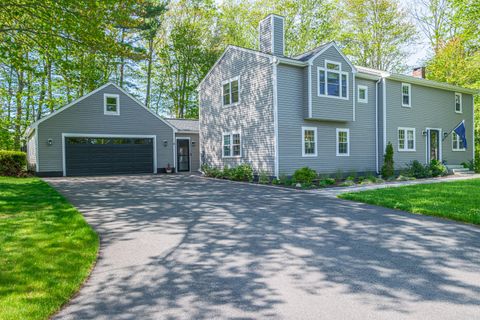 Photo of 6 Plymouth Drive, Scarborough, ME 04074 (MLS # 1664015)