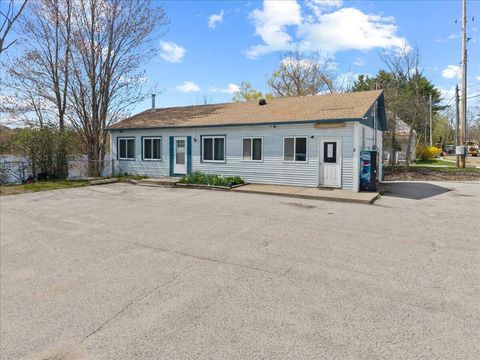 Photo of 8 Emery Corner Road, Limerick, ME 04048 (MLS # 1655281)