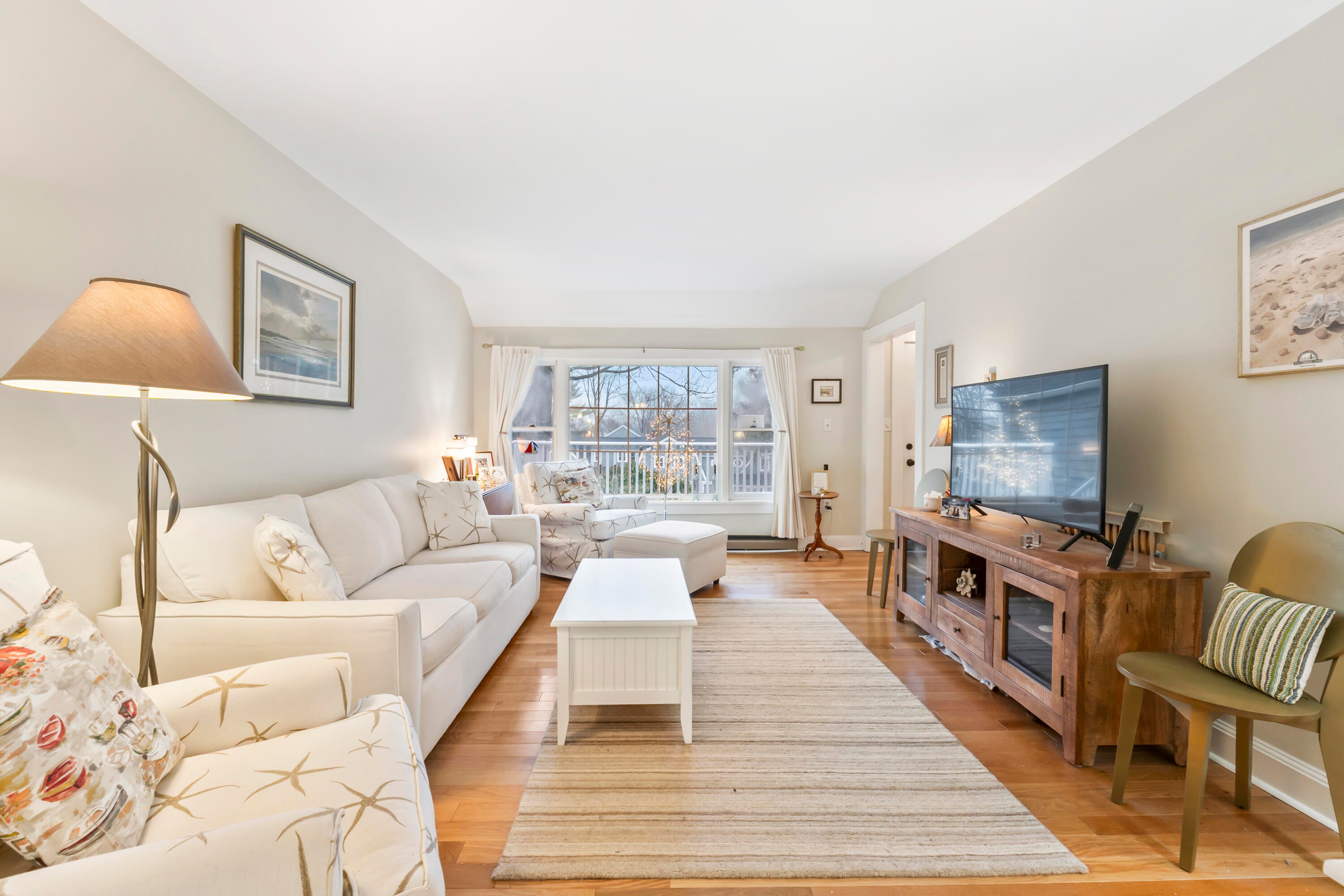 589 York Street 6