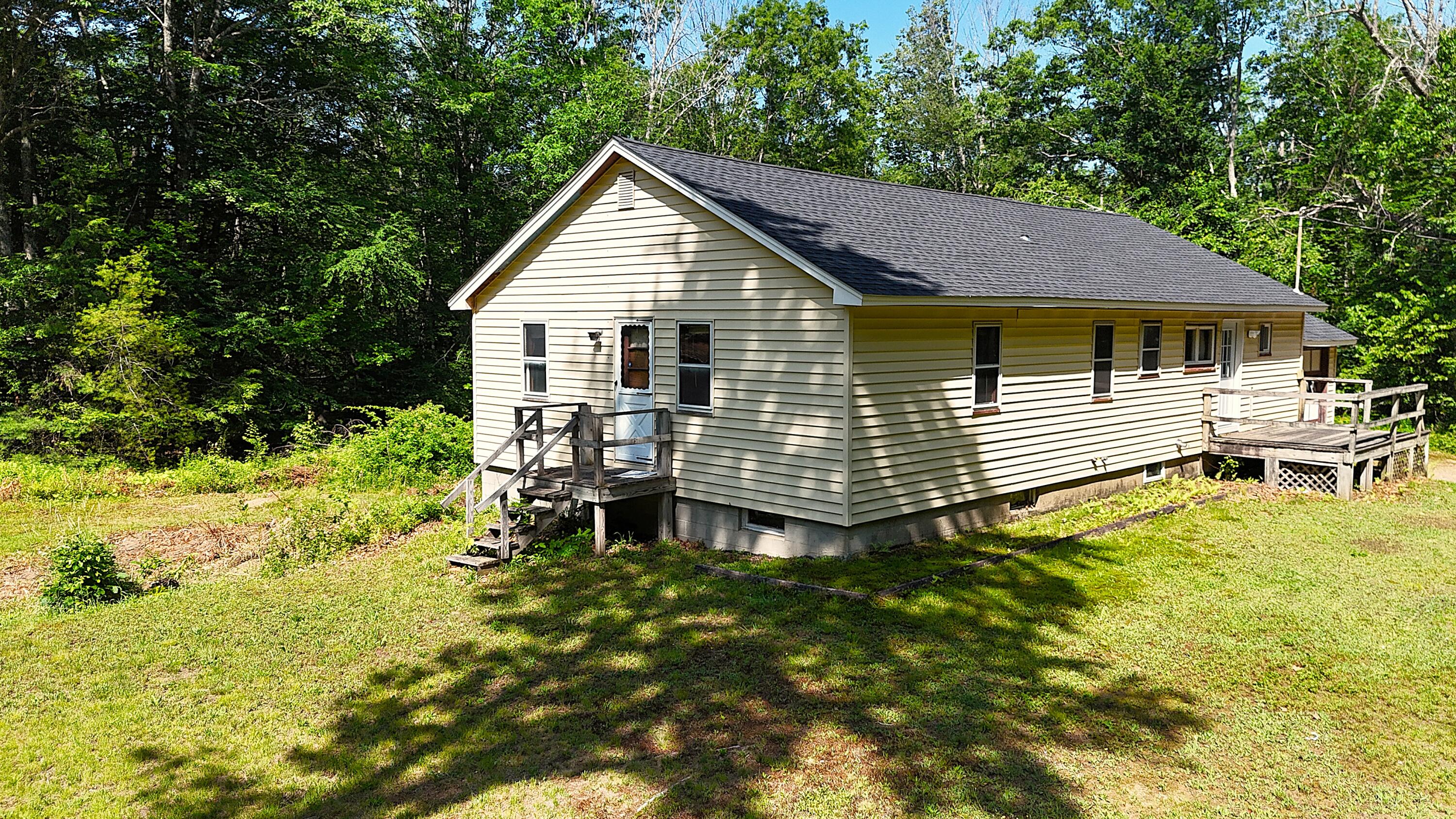 784 Center Road