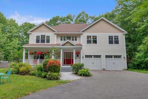 Photo of 9 Fen Way, Kennebunk, ME 04043 (MLS # 1668684)