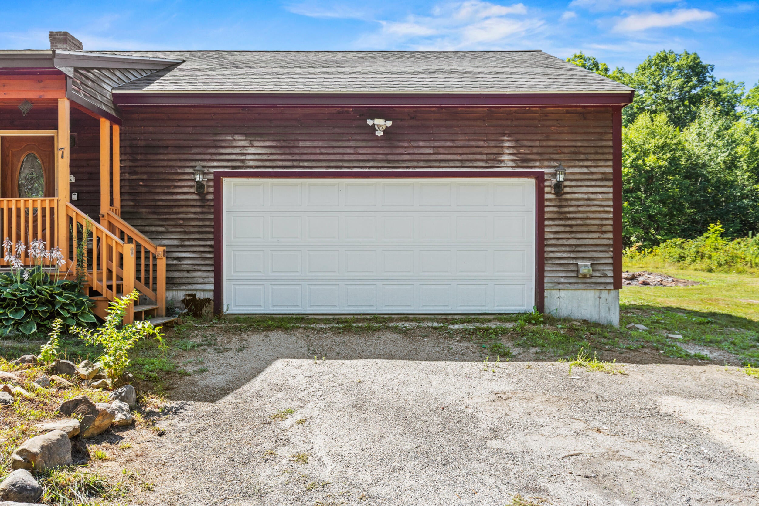 7 Mooers Road