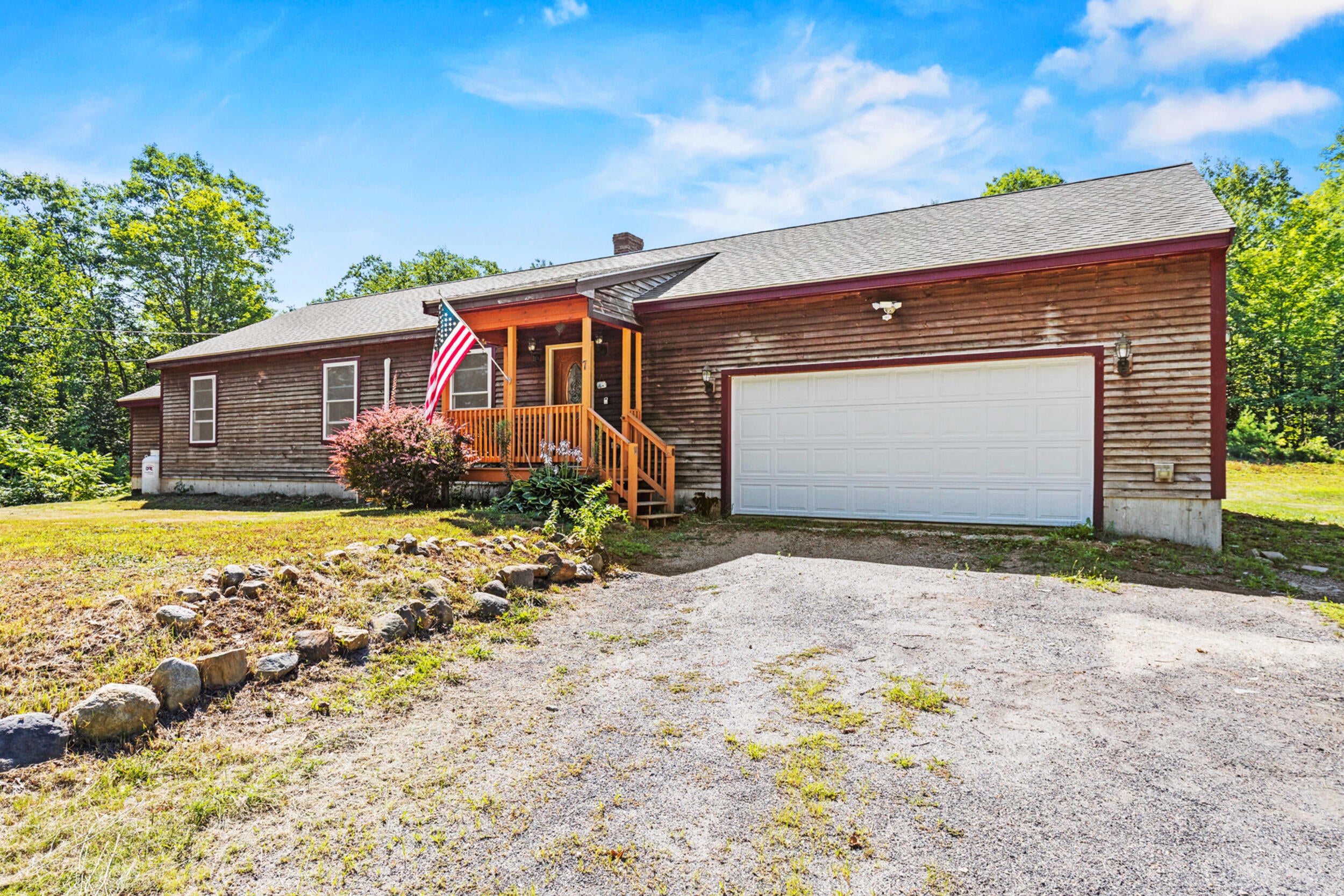 7 Mooers Road