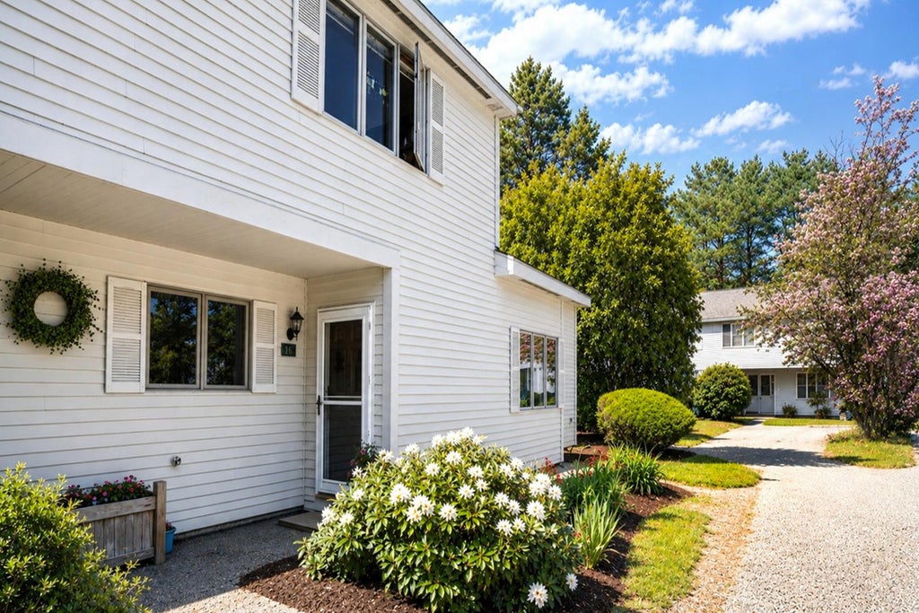 Photo of 152 Mckeen Street #C14, Brunswick, ME 04011 (MLS # 1664054)